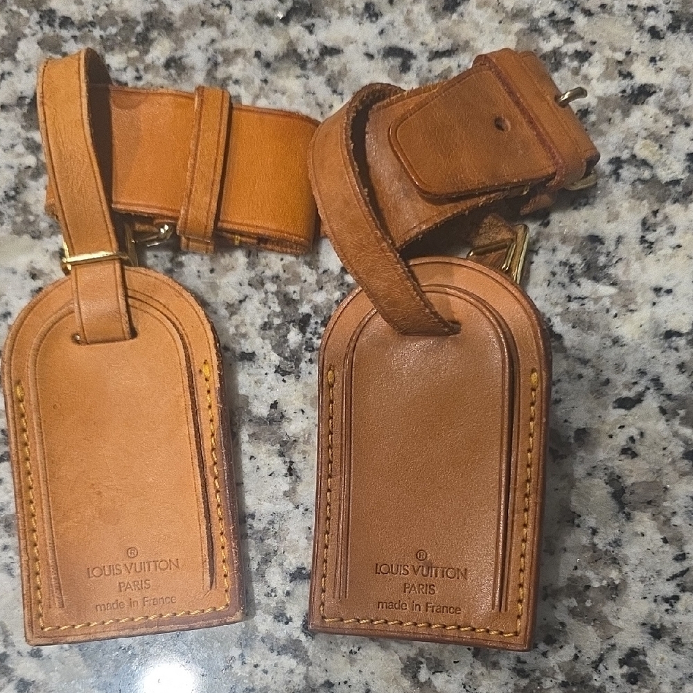 Louis Vuitton Brown Leather Luggage Tags